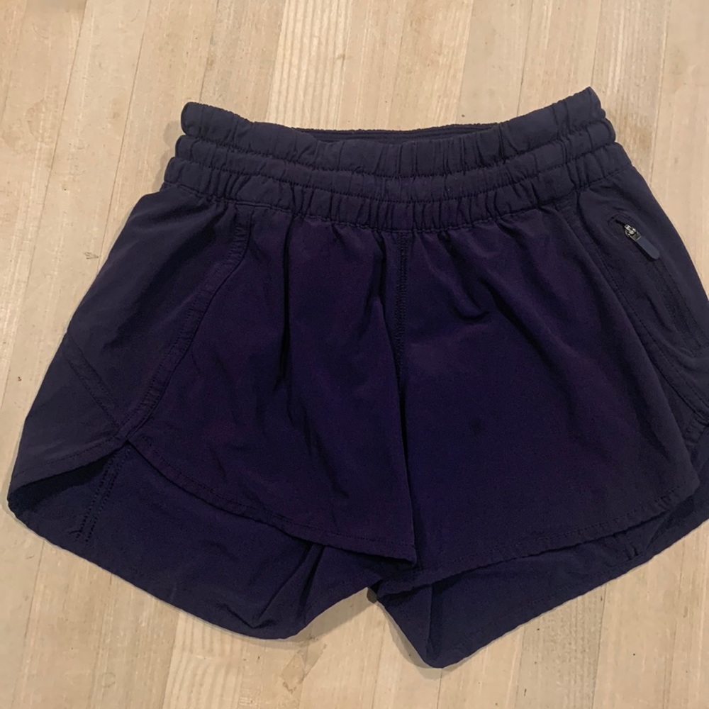 Black Lululemon shorts